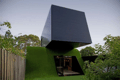 Melbourne (Australia): house 'on a hill' by Andrew Maynard 