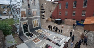 London (England): 'Dalston House' - an installation by Leandro Erlich 